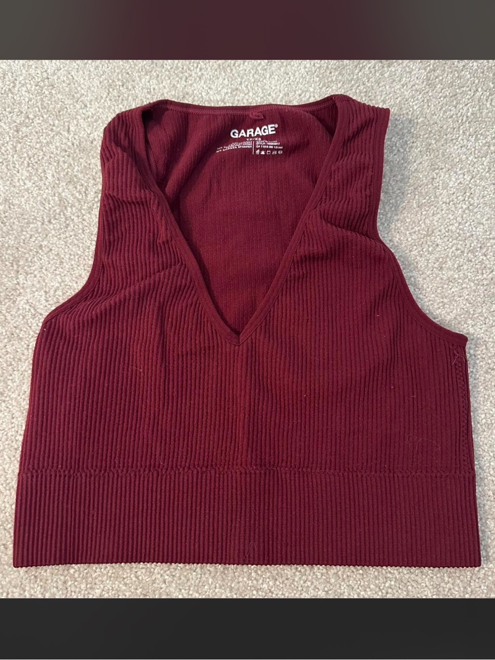 Garage Ribbed V-Neck Crop Tank Top in Burgundy